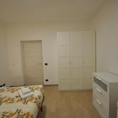 H2ome Lagaccio Stazione Principe, 4 2 Bagni, Ac Lägenhet *