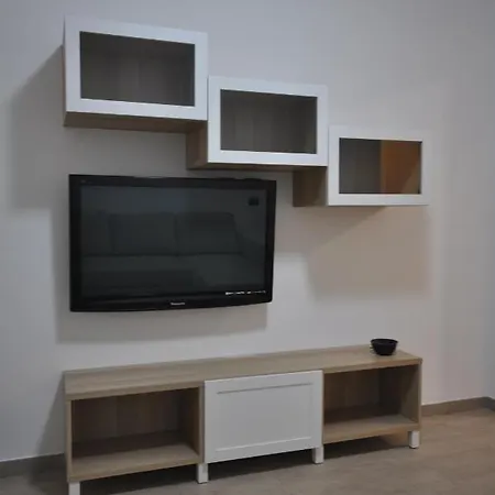 Apartment H2ome Lagaccio 4 Rooms, 2 Bathrooms, Ac, Near Principe Station Genoa