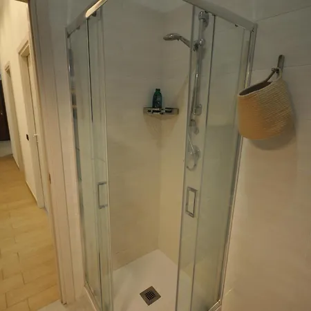 H2ome Lagaccio 4 Rooms, 2 Bathrooms, Ac, Near Principe Station Apartament