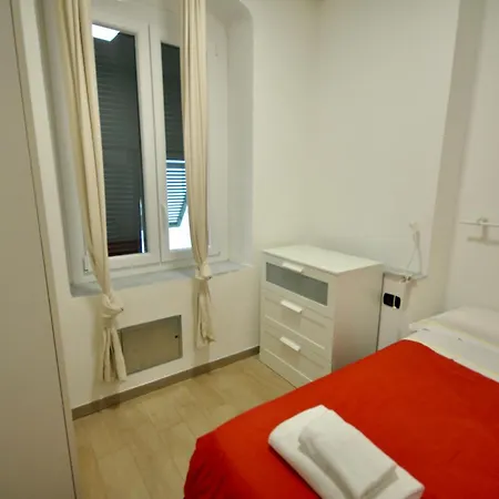 H2ome Lagaccio 4 Rooms, 2 Bathrooms, Ac, Near Principe Station Apartament Genua