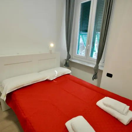 H2Ome Lagaccio, 4 Camere 2 Bagni, Ac, Vicino Alla Stazione Principe Apartment
