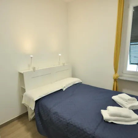 Apartment H2Ome Lagaccio, 4 Camere 2 Bagni, Ac, Vicino Alla Stazione Principe