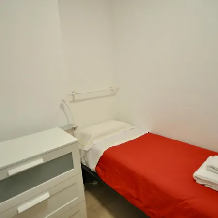 Apartment H2ome Lagaccio 4 Rooms, 2 Bathrooms, Ac, Near Principe Station Genoa