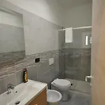 H2Ome Lagaccio Stazione Principe, 4 Camere 2 Bagni, Ac Daire *