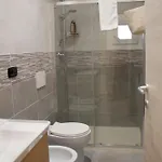 Lägenhet H2Ome Lagaccio Stazione Principe, 4 Camere 2 Bagni, Ac