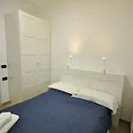 H2Ome Lagaccio Stazione Principe, 4 Camere 2 Bagni, Ac Lägenhet *