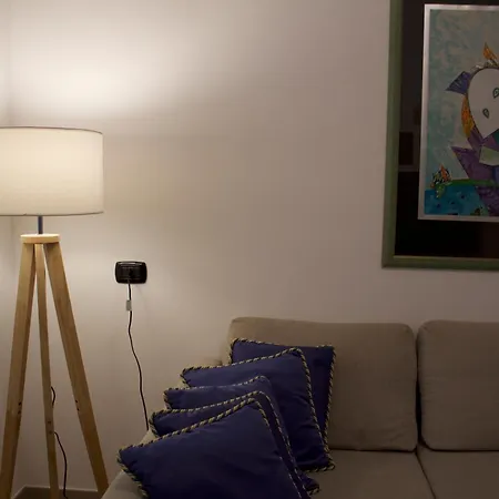 H2ome Lagaccio 4 Rooms, 2 Bathrooms, Ac, Near Principe Station アパート *
