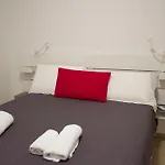 H2Ome Lagaccio Stazione Principe, 4 Camere 2 Bagni, Ac Апартаменты *